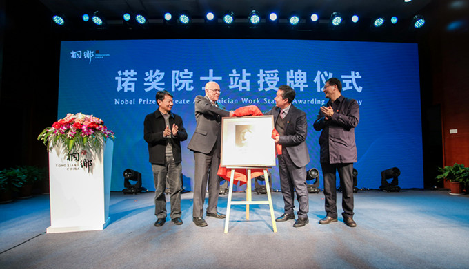 Ư��4����