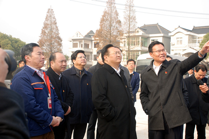 Ư��4����