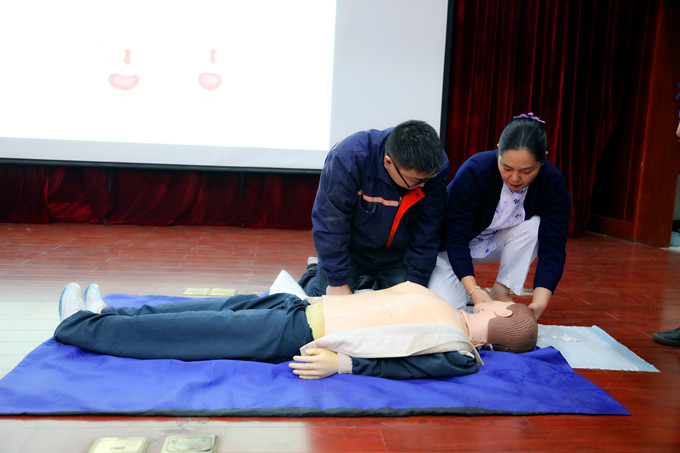 Ư��4����