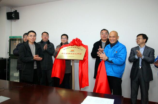 Ư��4����